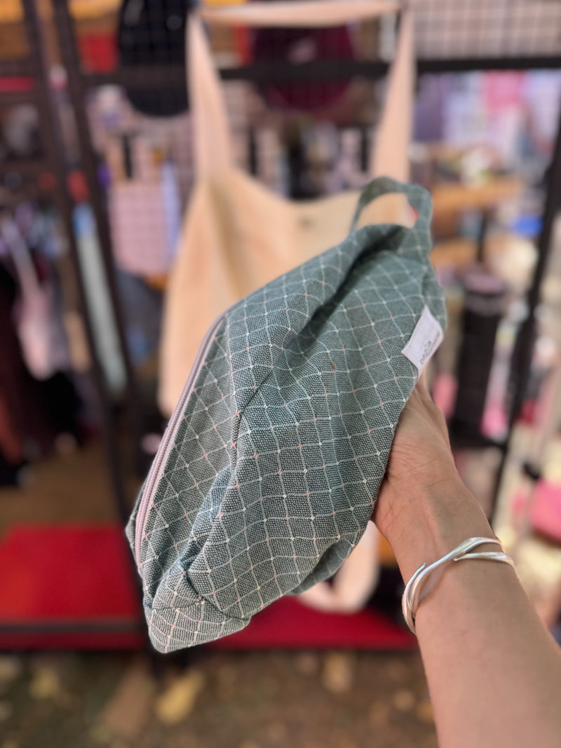 Load image into Gallery viewer, Pouch
