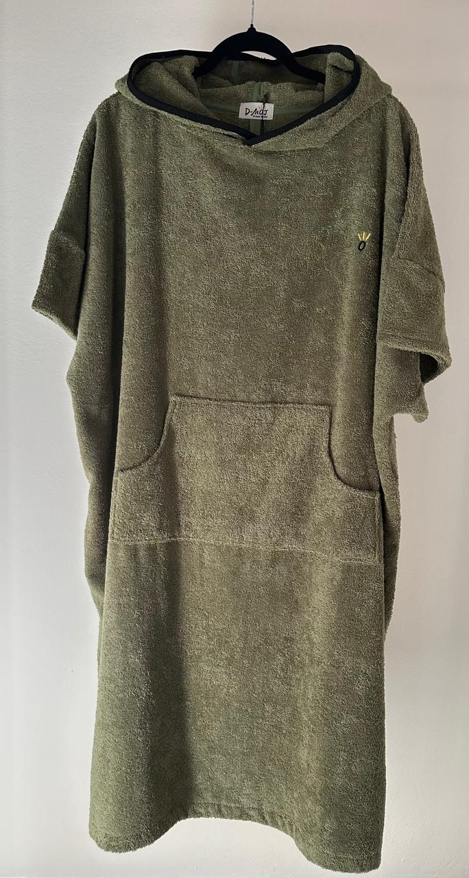 Load image into Gallery viewer, Men Towel Poncho
